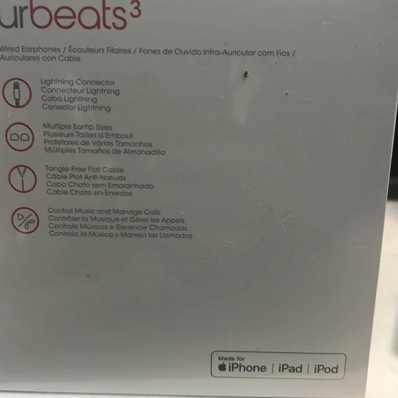 Urbeats lighting plug in for iPhone